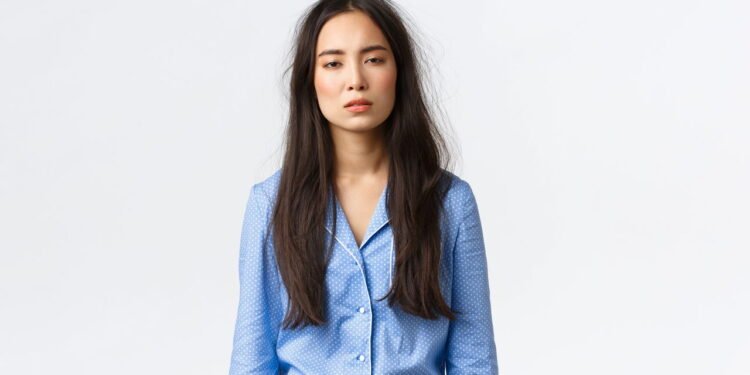 O que significa repartir o cabelo no meio ou nas laterais segundo a psicologia