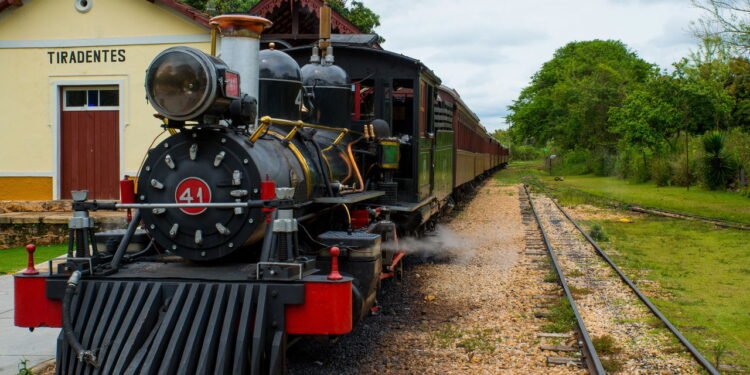 Trem histórico de Tiradentes - Créditos: depositphotos.com / mytrade1