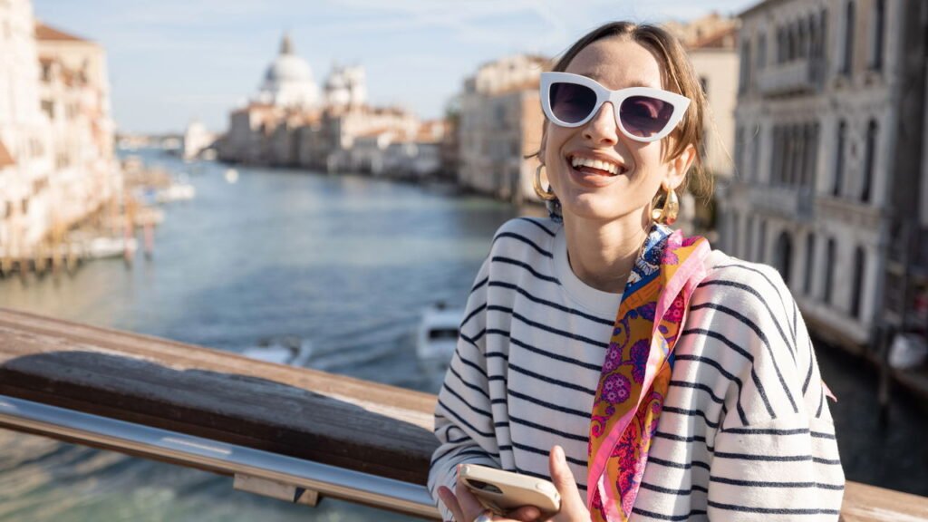 Conheça os países mais seguros para mulheres viajarem sozinhas em 2025