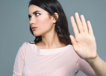 Aprenda a dizer “não” sem culpa e com assertividade, segundo psicólogos