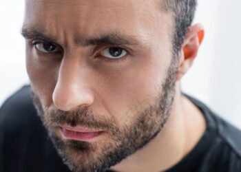 Como identificar uma pessoa má em apenas 5 minutos, conforme psicologia