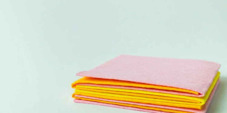 Como deixar panos de cozinha limpos e branquinhos com um truque simples