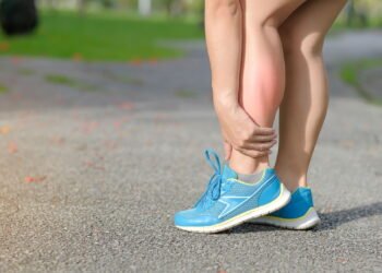 Exercício simples de apenas 8 minutos que melhora a circulação das pernas