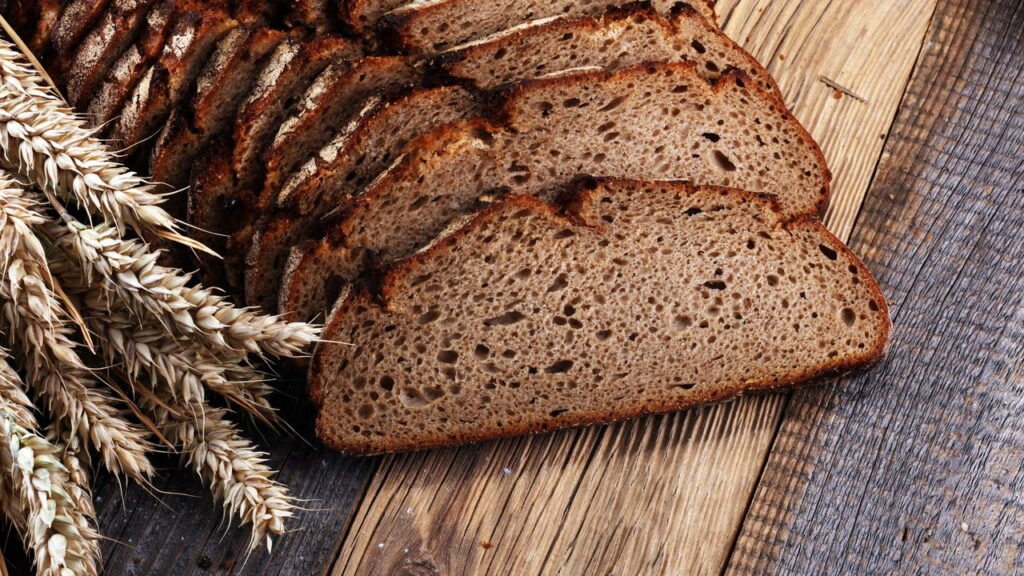 5 dicas para identificar o pão mais saudável segundo nutricionistas