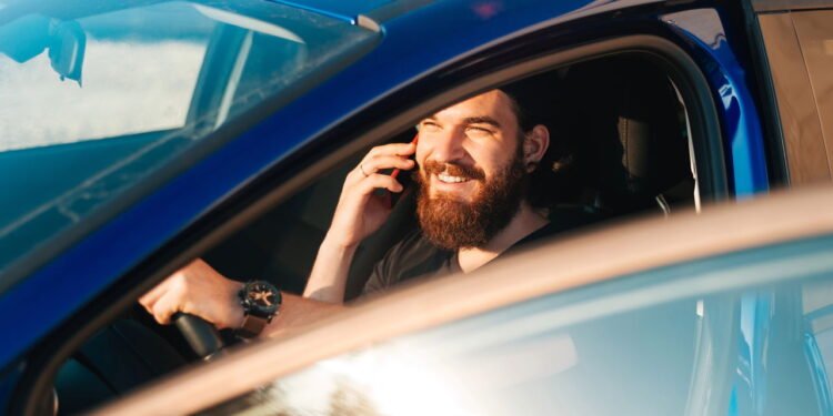 Eles atendem o telefone e ficam em silêncio. A Geração Z está mudando a forma como fazemos chamadas