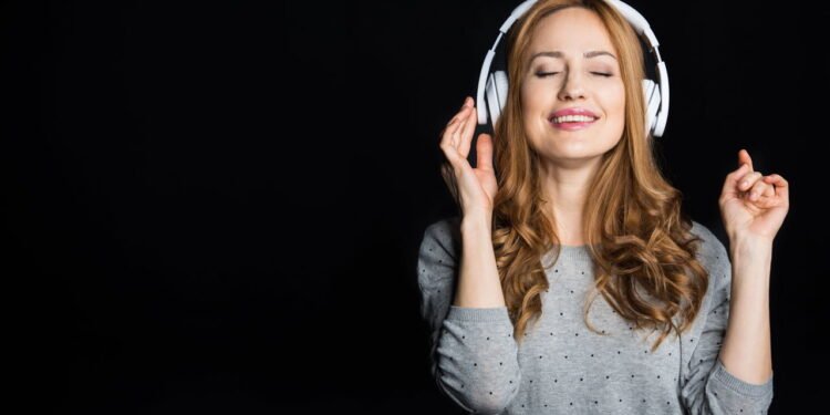 Por que ouvir a mesma música várias vezes vicia segundo a psicologia