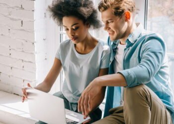 Essas são características comuns em pessoas que revisam suas mensagens o tempo todo