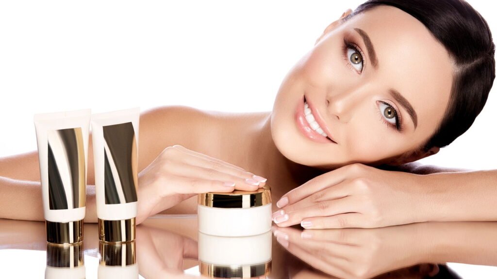 Três produtos simples que você encontra na farmácia e ajudam a deixar a pele perfeita