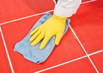 O truque mais eficaz para clarear juntas do rejunte sem esforço