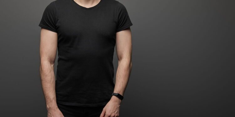 O que significa quando uma pessoa só usa preto, segundo a psicologia