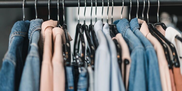 7 itens considerados cafonas que estão na moda hoje em dia