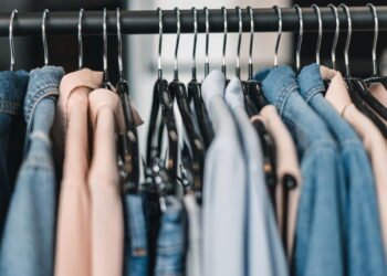 Quais cores de roupa você deve evitar para ter abundância, segundo o Feng Shui