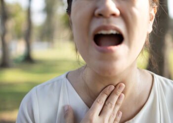 Remédios caseiros eficazes para acabar com a Rouquidão