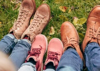 O melhor truque natural para alargar sapatos apertados em casa