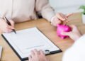 5 hábitos financeiros que melhoram sua saúde mental de forma comprovada