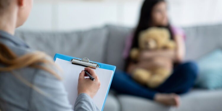 Cuidar da mente pode transformar o futuro dos jovens, segundo especialistas