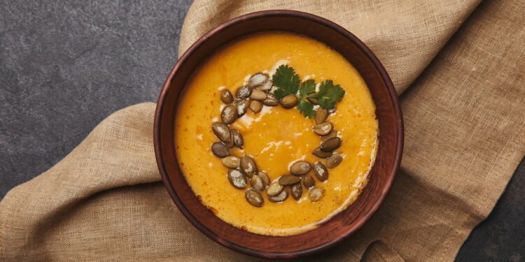 Propriedade antioxidante através dos compostos fenólicos e carotenoides - Créditos: depositphotos.com / AntonMatyukha