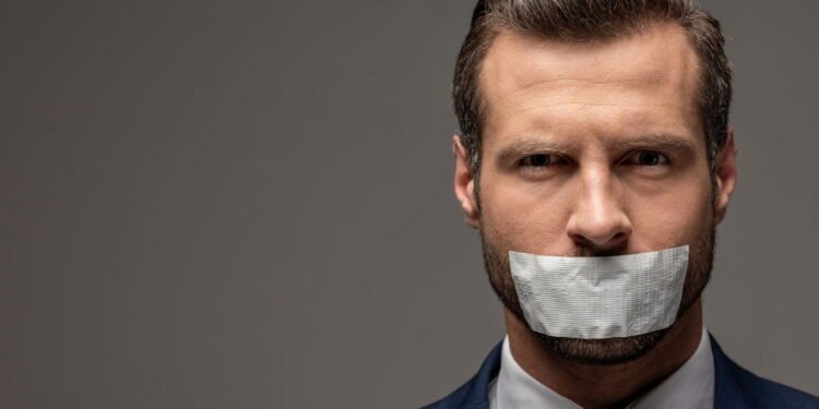 Silêncio - Créditos: depositphotos.com / HayDmitriy