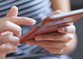 Esse é o método criado por um ex-funcionário do Google para "acabar rapidamente com o vício em smartphones"