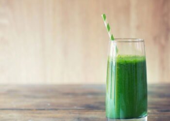 O suco antigo que pode te desintoxicar e melhorar sua qualidade de vida