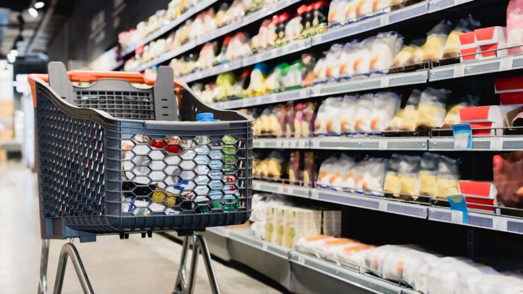 O erro comum na hora de fazer compras no supermercado que pesa no bolso