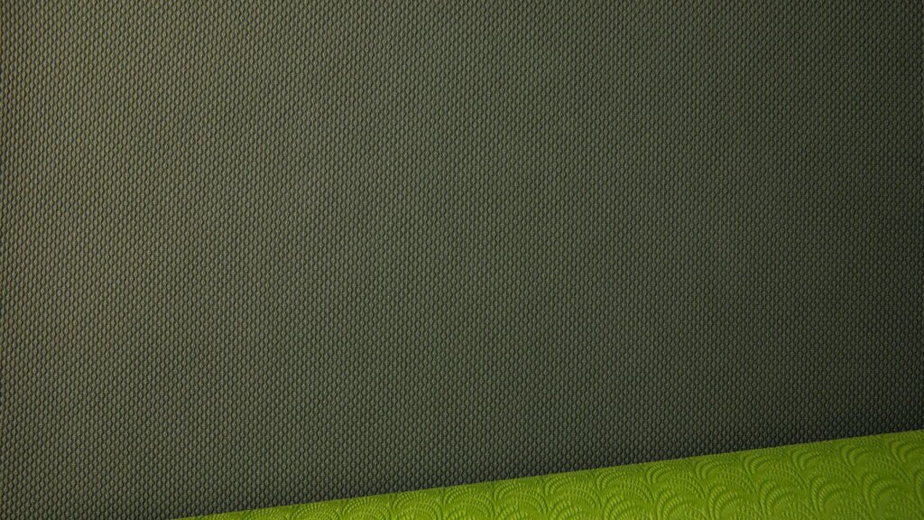 Como lavar acessórios de academia (tapete, luva, faixa) em casa