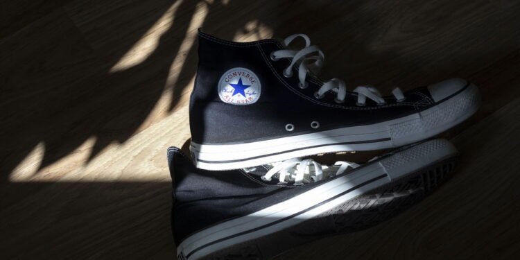 Descubra para que servem os buracos perto da sola do All-Star