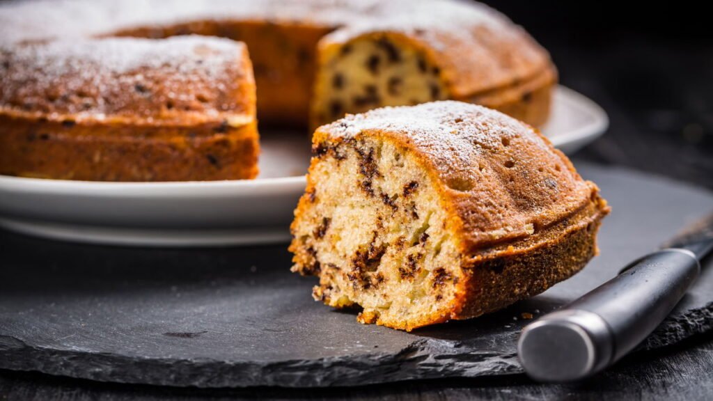 A torta de banana com nozes que conquistou até quem não gosta de bolo