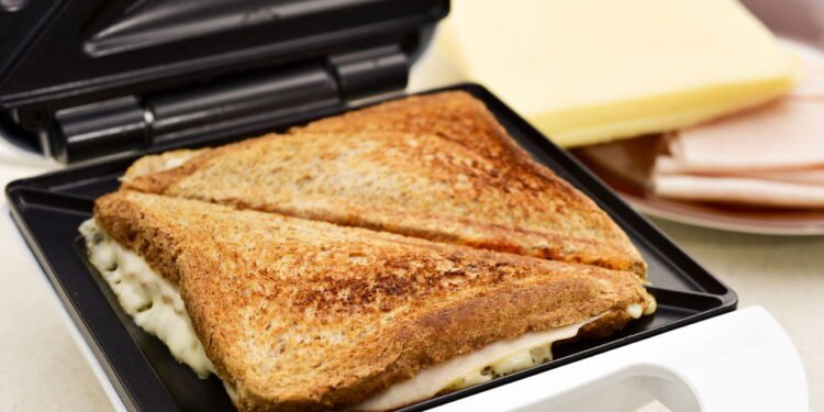 O aparelho que deve ser sempre desligado após o uso para evitar incêndios