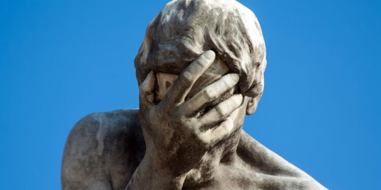 Vergonha // Créditos: depositphotos.com / tsyganek