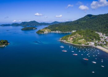 Cidade da Costa Verde do RJ tem turismo, economia e cultura lado a lado