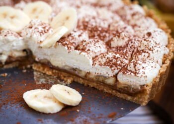 Receita com 6 ingredientes simples cria a sobremesa mais elogiada das festas