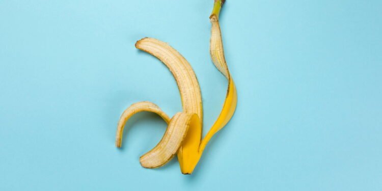 Casca de Banana - Créditos: depositphotos.com / VikaKhalabuzar