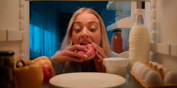 comer compulsivamente - Créditos: depositphotos.com / jet_po.mail.ru