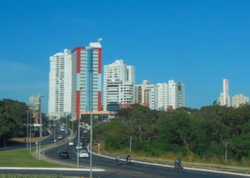 Cidade do Centro-Oeste virou o centro dos negócios que movem o Brasil