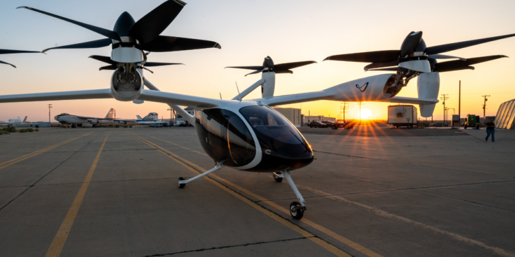 Gavião Peixoto abriga testes avançados de eVTOLs, aeronaves elétricas verticais que prometem revolucionar o transporte urbano. // Créditos: Wikipedia