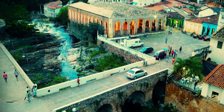 Lençóis, Bahia // Créditos: YouTube @OneManWolfPack