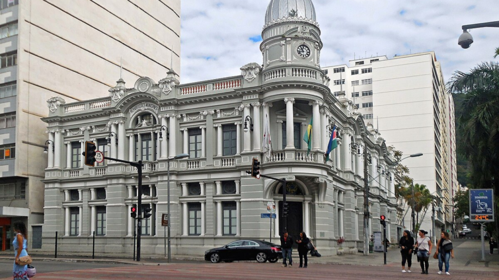 A ManchesteCidade mineira conquista qualquer um com seu conforto e qualidade de vidar Mineira oferece qualidade de vida comparável a Europa