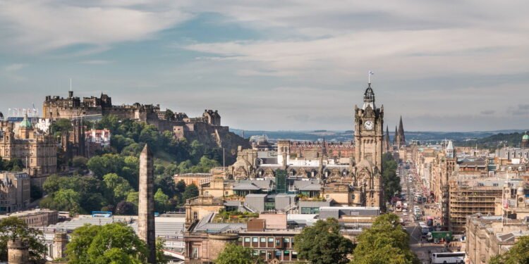 Edimburgo - Créditos: depositphotos.com / Saaaaa