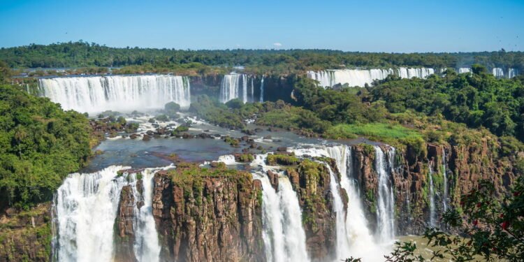 Foz do Iguaçu - Créditos: depositphotos.com / bermed2009.hotmail.com