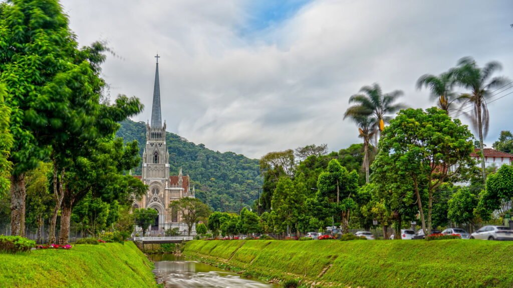 Planeje sua visita a essa cidade e aproveite história sem abrir mão da calma