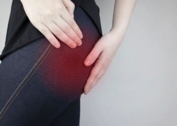 Viver sem medo da dor ao sentar ou caminhar é realidade com fisioterapia correta