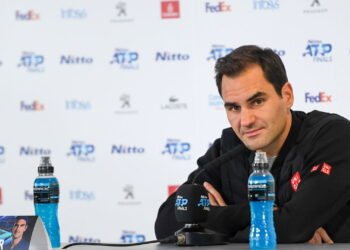 Roger Federer entra na lista dos sete atletas mais ricos do mundo, veja valores
