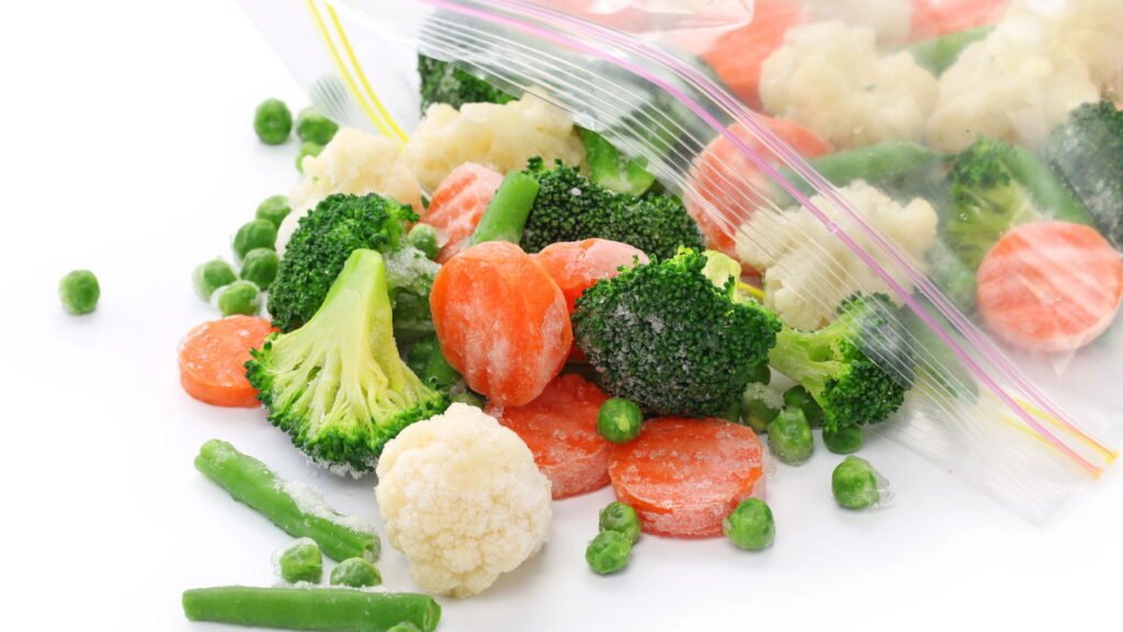 O jeito errado de congelar alimentos e por que isso altera sabor e textura