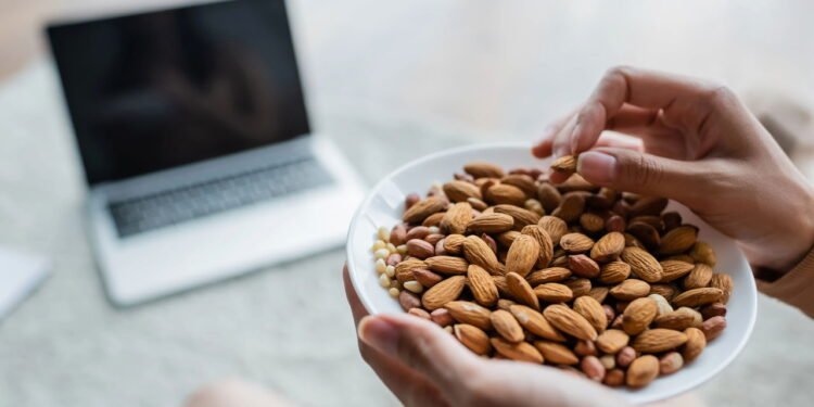 As amêndoas são uma excelente fonte de vitamina E - Créditos: depositphotos.com / HayDmitriy