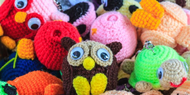 Amigurumi de crochê conquista quem ama artesanato com peças criativas, fofas e cheias de personalidade
