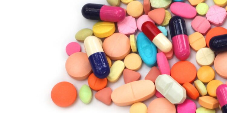 Antibióticos - Créditos: depositphotos.com / bdspn74