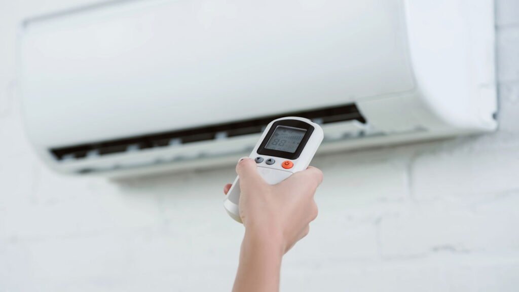 Nem 18° nem 24°: qual temperatura você deve ligar o ar condicionado no inverno, segundo um técnico