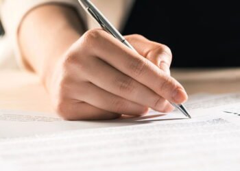 Como as pessoas bem sucedidas assinam, de acordo com a grafologia