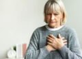 8 sinais sutis de ataques cardíacos em mulheres que os cardiologistas querem que você saiba